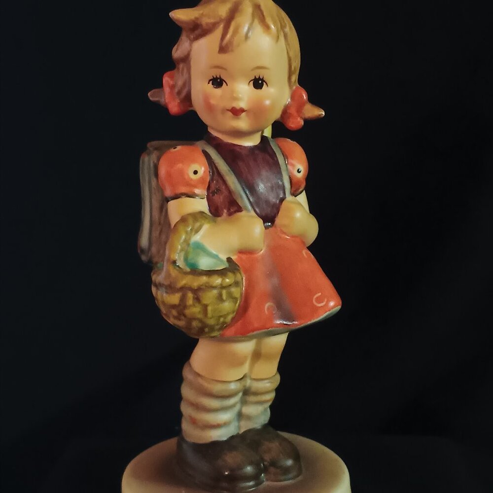 Goebel Hummel School Girl